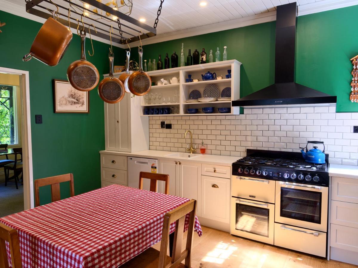 The Ferry Bed & Breakfast Квинстаун Экстерьер фото