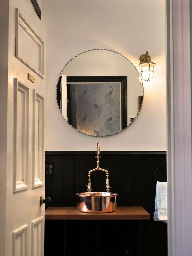 The Ferry Bed & Breakfast Квинстаун Экстерьер фото
