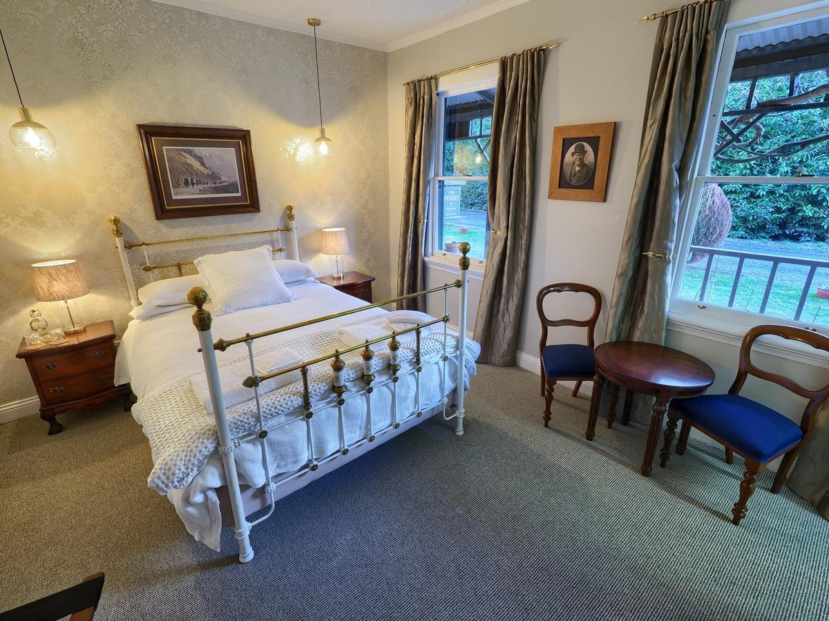 The Ferry Bed & Breakfast Квинстаун Экстерьер фото